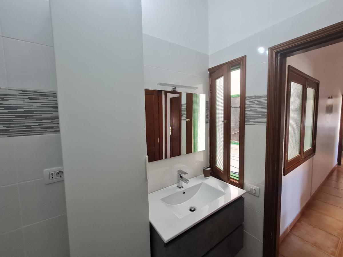 Apartamento "El Muelle" En El Centro Y Playa De Corralejo Apartment Bagian luar foto